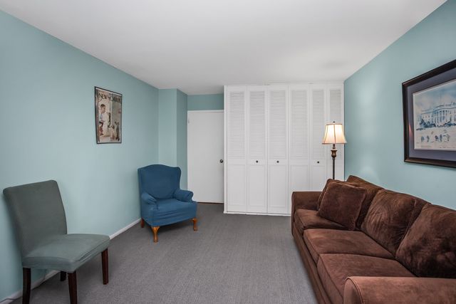 4250 N MARINE Drive 922, Chicago, IL 60613