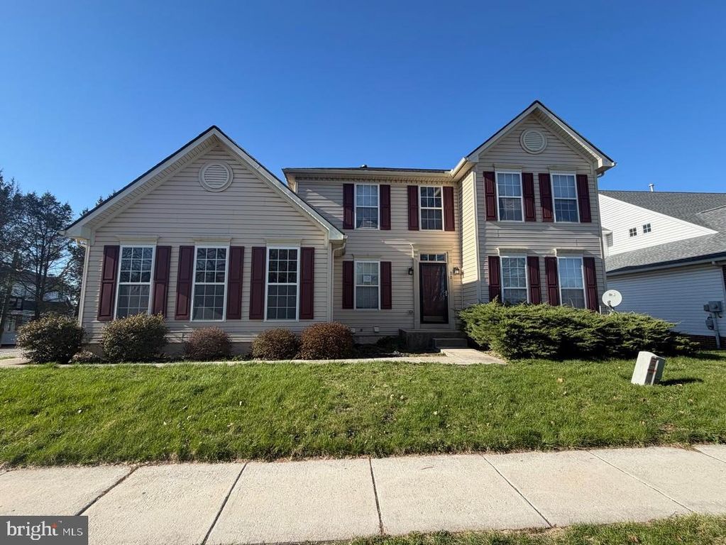 32 SEMINOLE DR, York, PA 17403