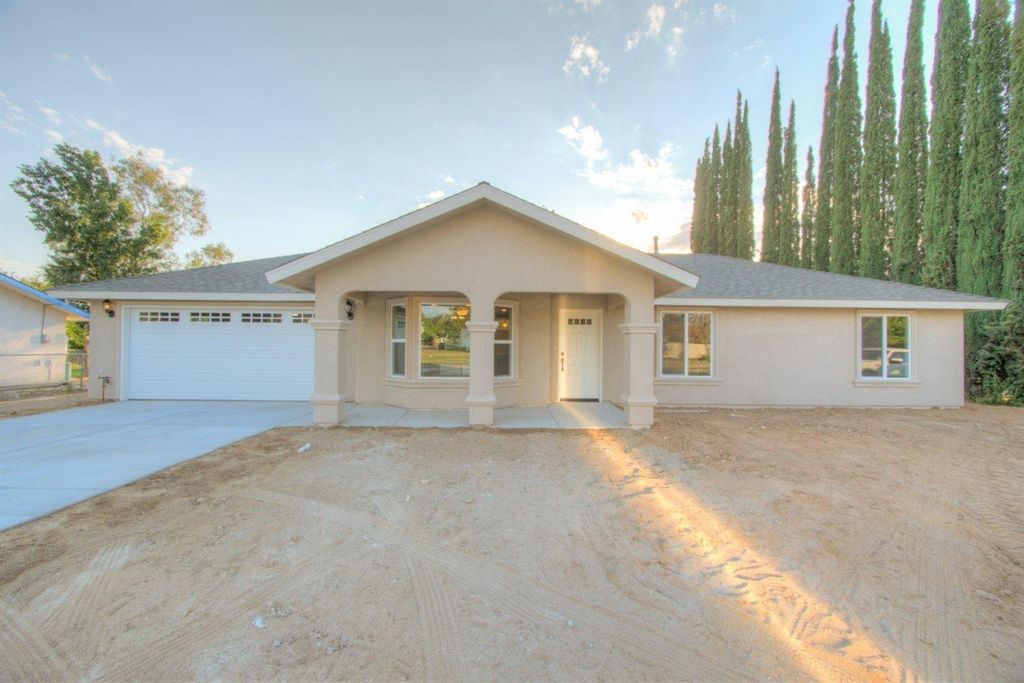 26296 Dillon Way, Madera, CA 93638
