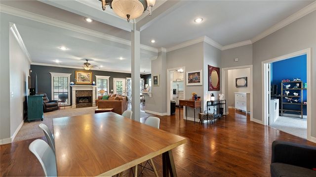 2424 Sarah Jane Lane, Fayetteville, AR 72701