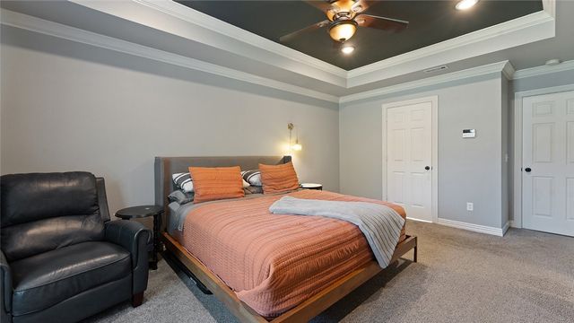 2424 Sarah Jane Lane, Fayetteville, AR 72701