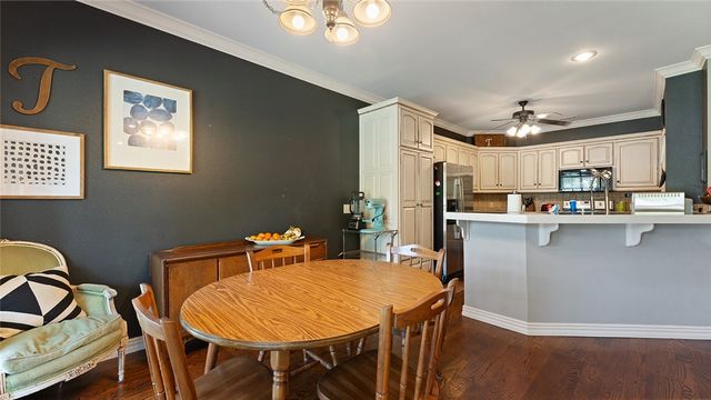 2424 Sarah Jane Lane, Fayetteville, AR 72701