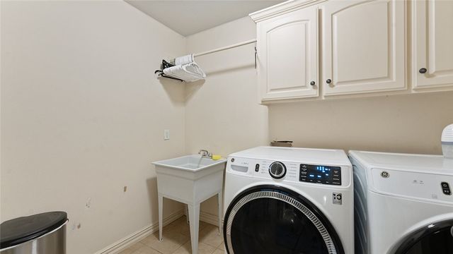 2424 Sarah Jane Lane, Fayetteville, AR 72701