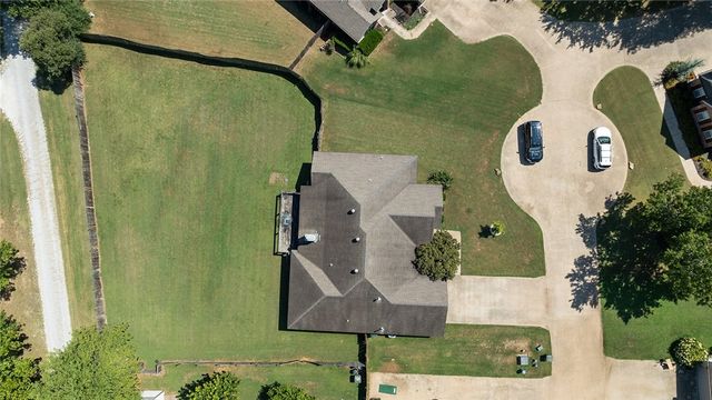 2424 Sarah Jane Lane, Fayetteville, AR 72701