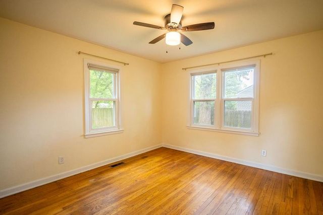 6515 SANTA FE Drive, Overland Park, KS 66202