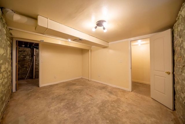 6515 SANTA FE Drive, Overland Park, KS 66202