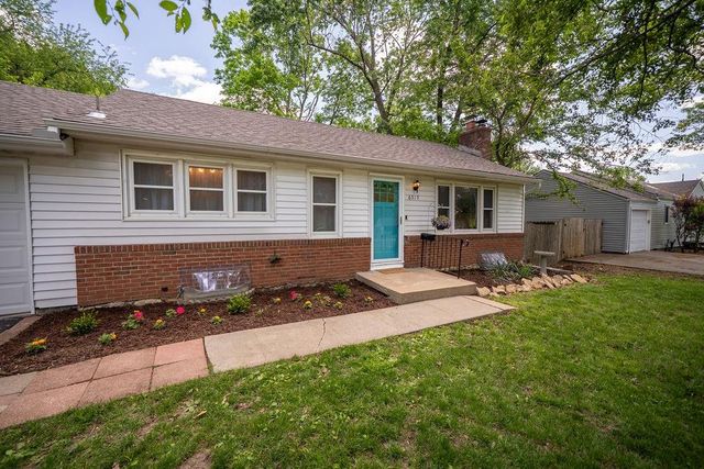 6515 SANTA FE Drive, Overland Park, KS 66202