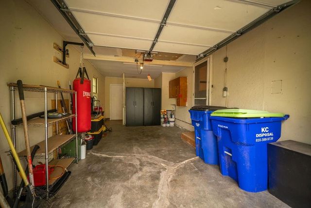 6515 SANTA FE Drive, Overland Park, KS 66202