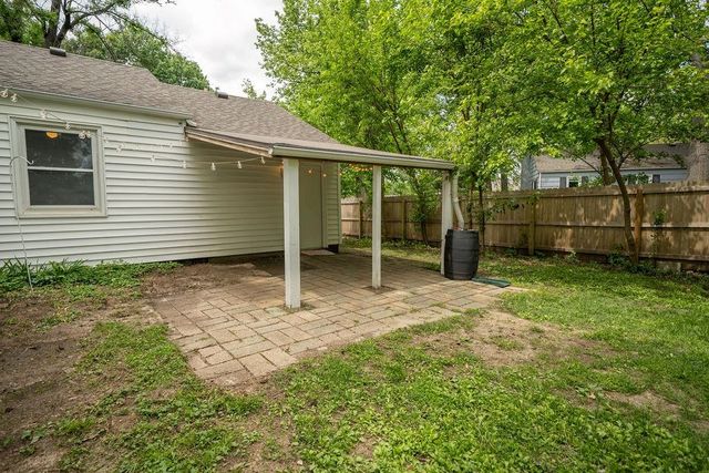 6515 SANTA FE Drive, Overland Park, KS 66202