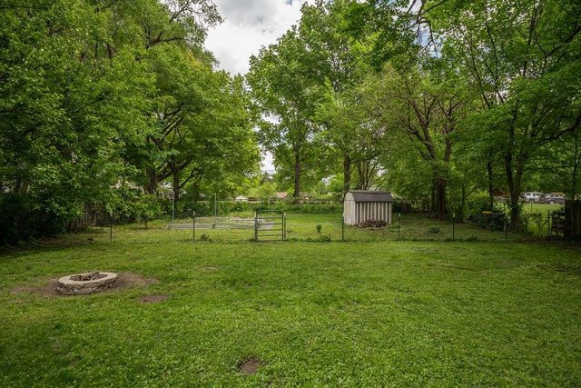 6515 SANTA FE Drive, Overland Park, KS 66202