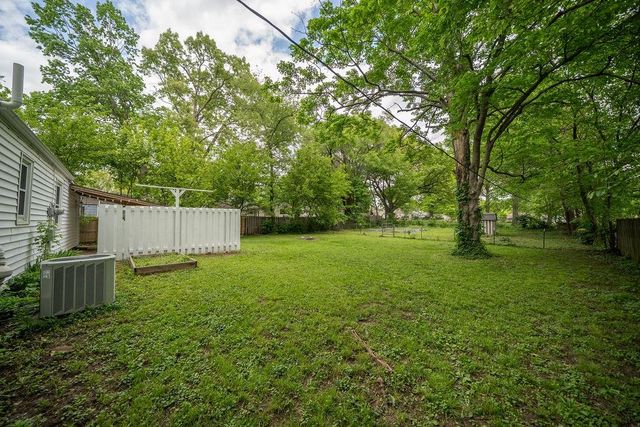 6515 SANTA FE Drive, Overland Park, KS 66202
