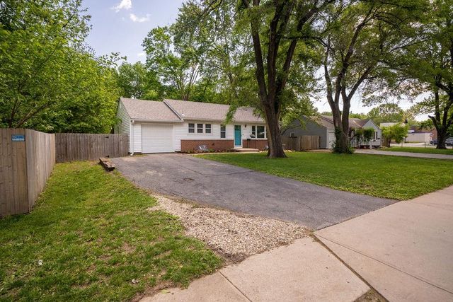 6515 SANTA FE Drive, Overland Park, KS 66202
