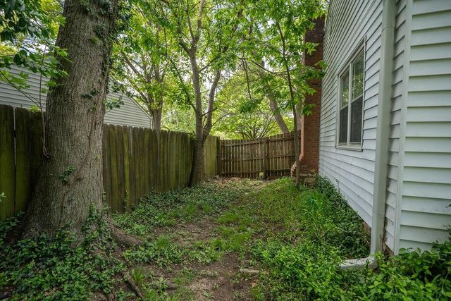6515 SANTA FE Drive, Overland Park, KS 66202