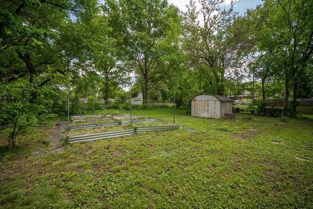 6515 SANTA FE Drive, Overland Park, KS 66202