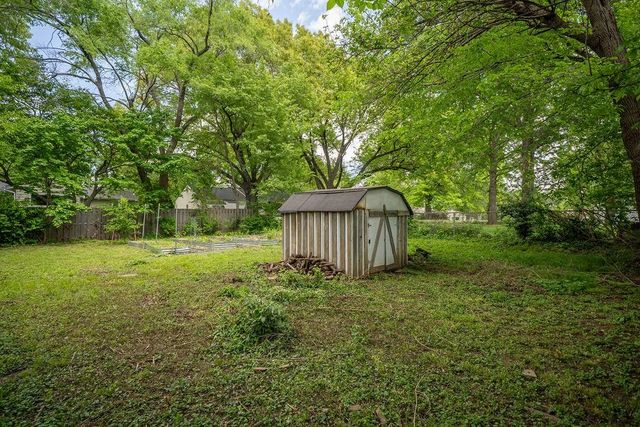 6515 SANTA FE Drive, Overland Park, KS 66202