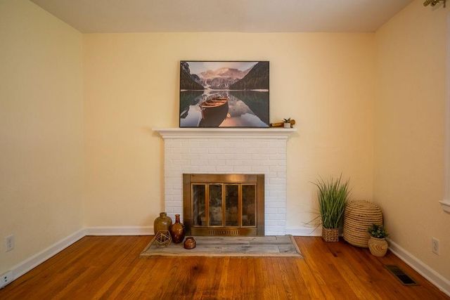 6515 SANTA FE Drive, Overland Park, KS 66202