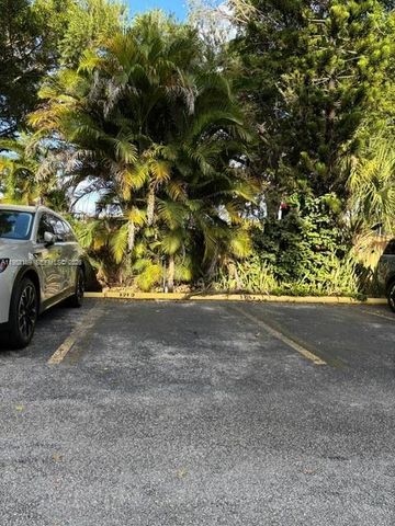 4265 NW South Tamiami Canal Dr 1-213, Miami, FL 33126