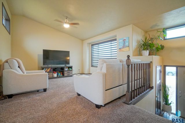 3504 E Chatham St Street, Sioux Falls, SD 57108