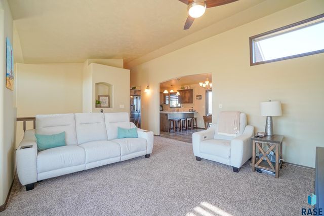 3504 E Chatham St Street, Sioux Falls, SD 57108