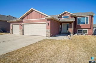 3504 E Chatham St Street, Sioux Falls, SD 57108