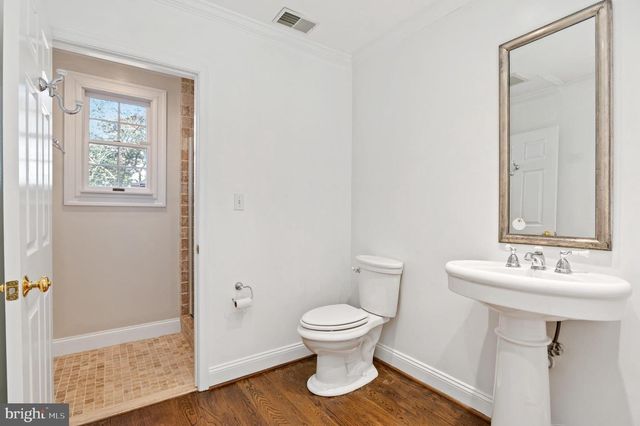 4849 RODMAN ST NW, Washington, DC 20016