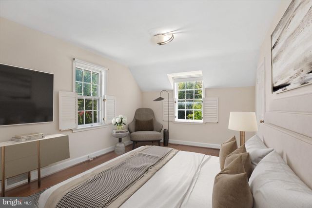 4849 RODMAN ST NW, Washington, DC 20016