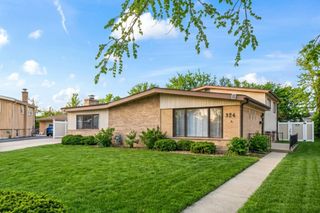 324 Warren Road, Glenview, IL 60025