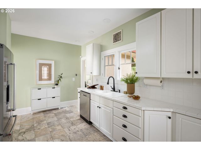7209 Se 30TH Ave, Portland, OR 97202
