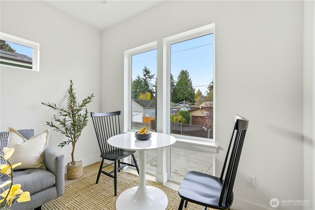 7552 39th Avenue SW, Seattle, WA 98126