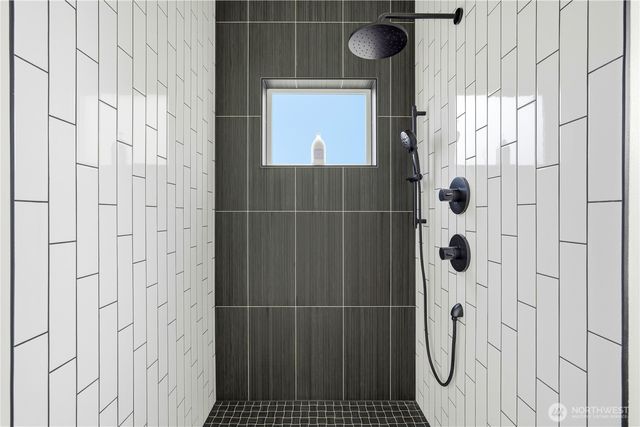 7552 39th Avenue SW, Seattle, WA 98126