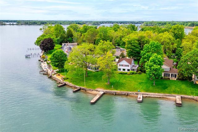 29863 East River Road, Grosse Ile, MI 48138