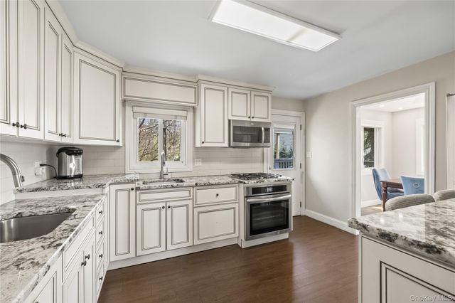 5 Lynne Court, Suffern, NY 10901
