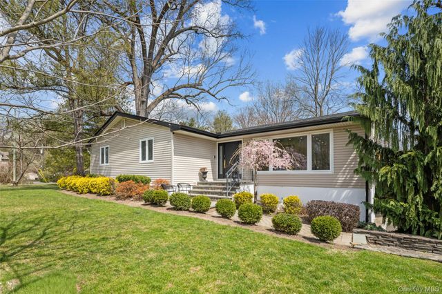 5 Lynne Court, Suffern, NY 10901