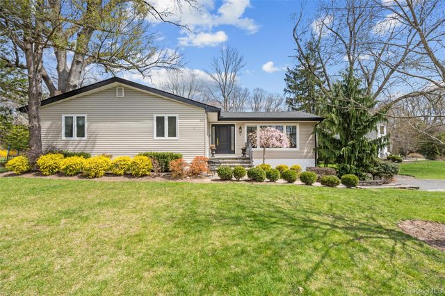 5 Lynne Court, Suffern, NY 10901