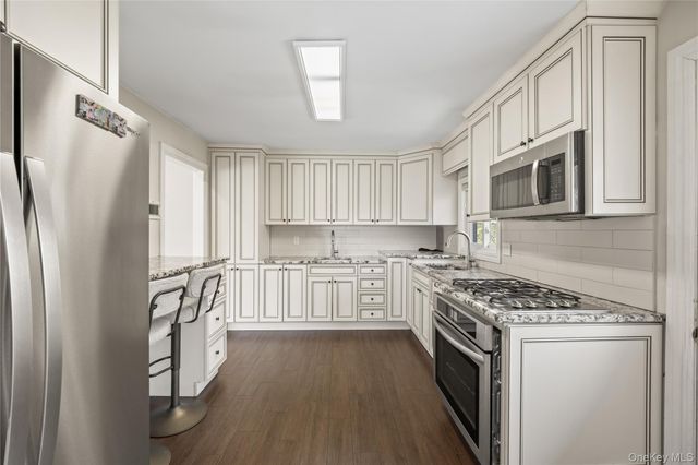 5 Lynne Court, Suffern, NY 10901