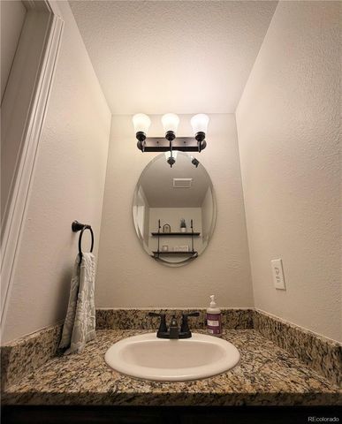 9709 W Chatfield Avenue E, Littleton, CO 80128