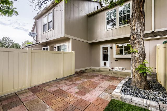 9709 W Chatfield Avenue E, Littleton, CO 80128