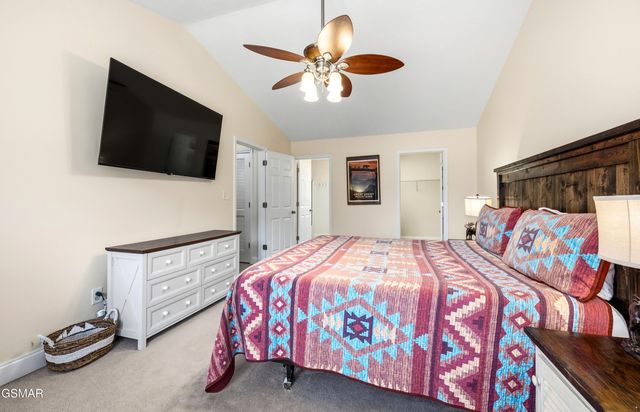 2655 High Valley Drive, Pigeon Forge, TN 37863