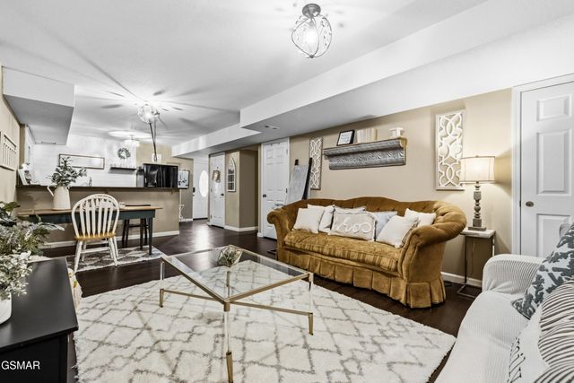 2655 High Valley Drive, Pigeon Forge, TN 37863