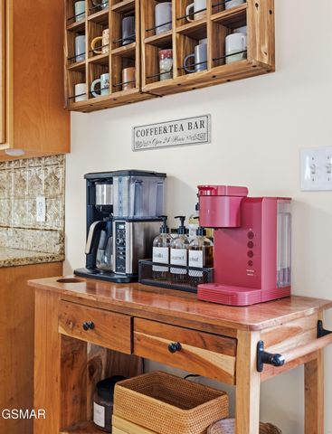 2655 High Valley Drive, Pigeon Forge, TN 37863