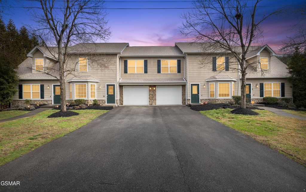 2655 High Valley Drive, Pigeon Forge, TN 37863