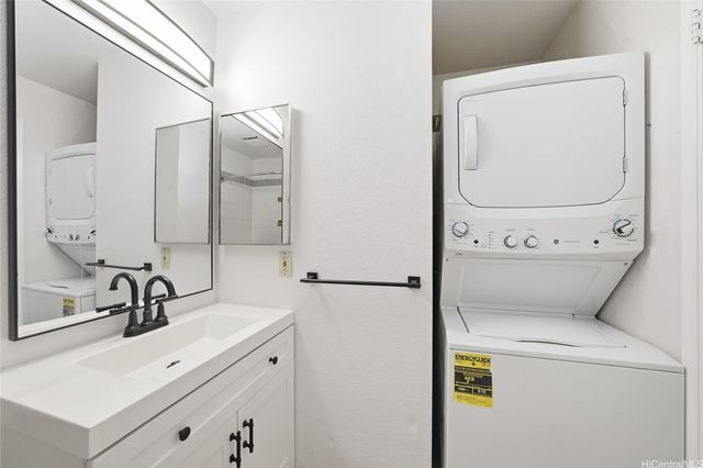 92-1183 Palahia Street K203, Kapolei, HI 96707