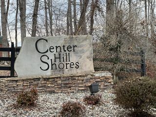 309 Woodcrest Dr, Smithville, TN 37166