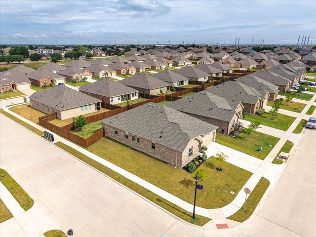 326 Texas Trail, Justin, TX 76247