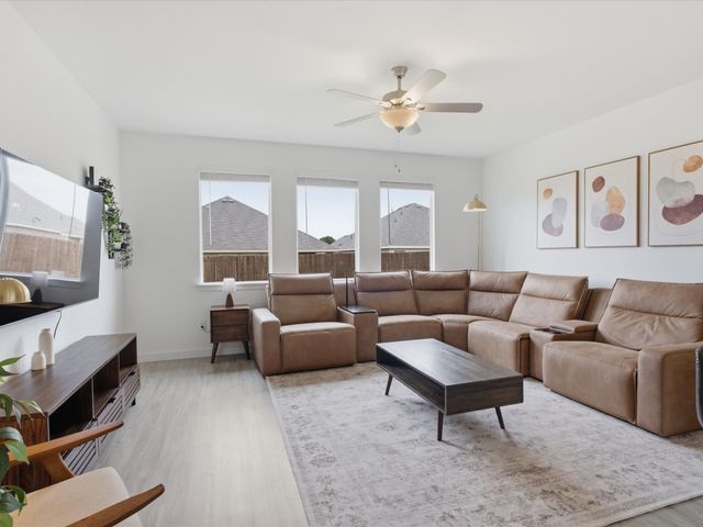 326 Texas Trail, Justin, TX 76247