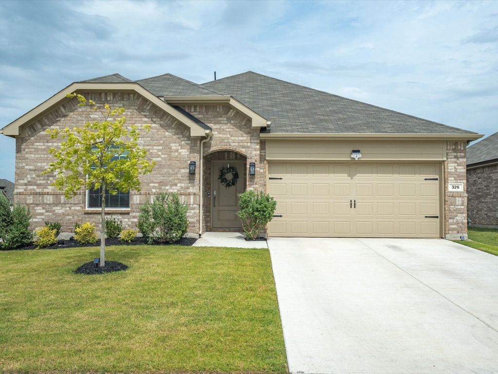 326 Texas Trail, Justin, TX 76247