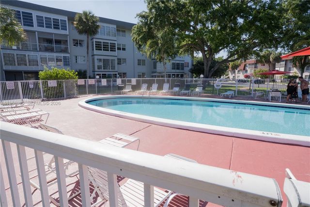 2800 NW 47th Terrace 103B, Lauderdale Lakes, FL 33313