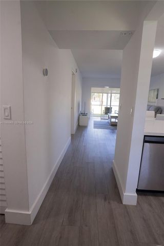 2800 NW 47th Terrace 103B, Lauderdale Lakes, FL 33313