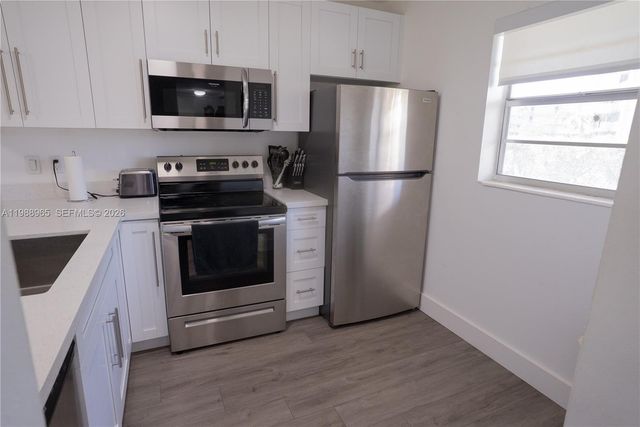 2800 NW 47th Terrace 103B, Lauderdale Lakes, FL 33313