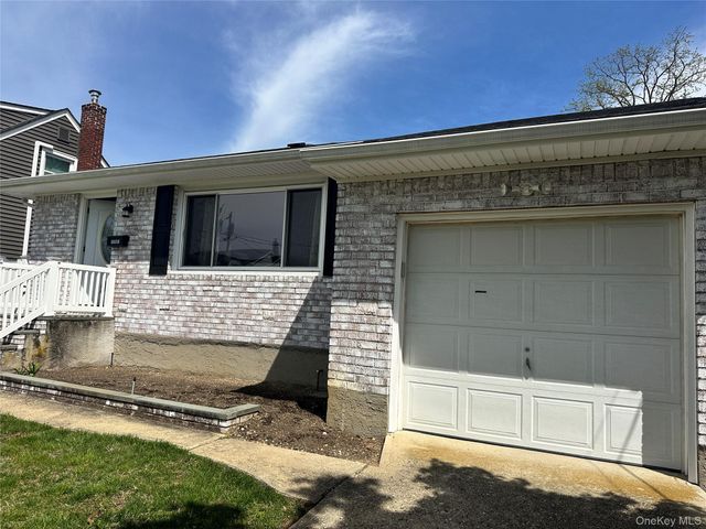 1741 Warren Place, Merrick, NY 11566